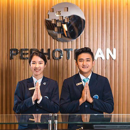 Program Perhotelan